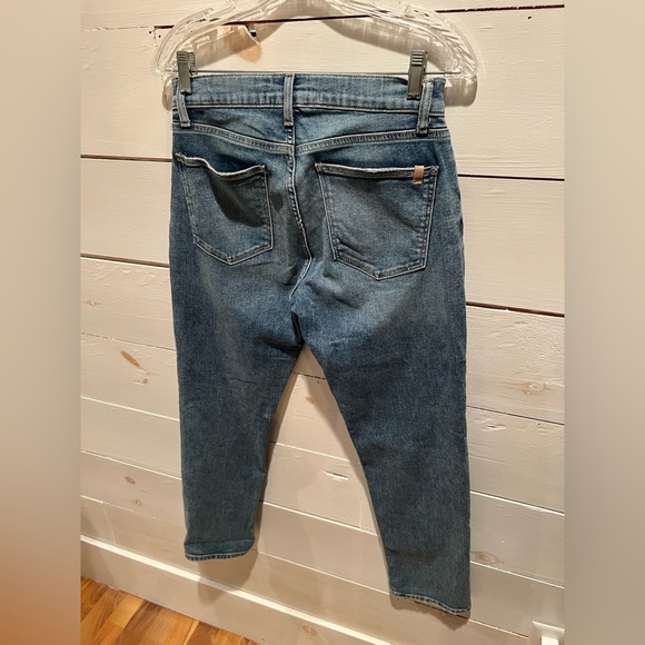 Joe’s Jeans The Bobby Singular women’s  tapered Distressed Jeans, size 26, NWOT - Picture 2 of 12